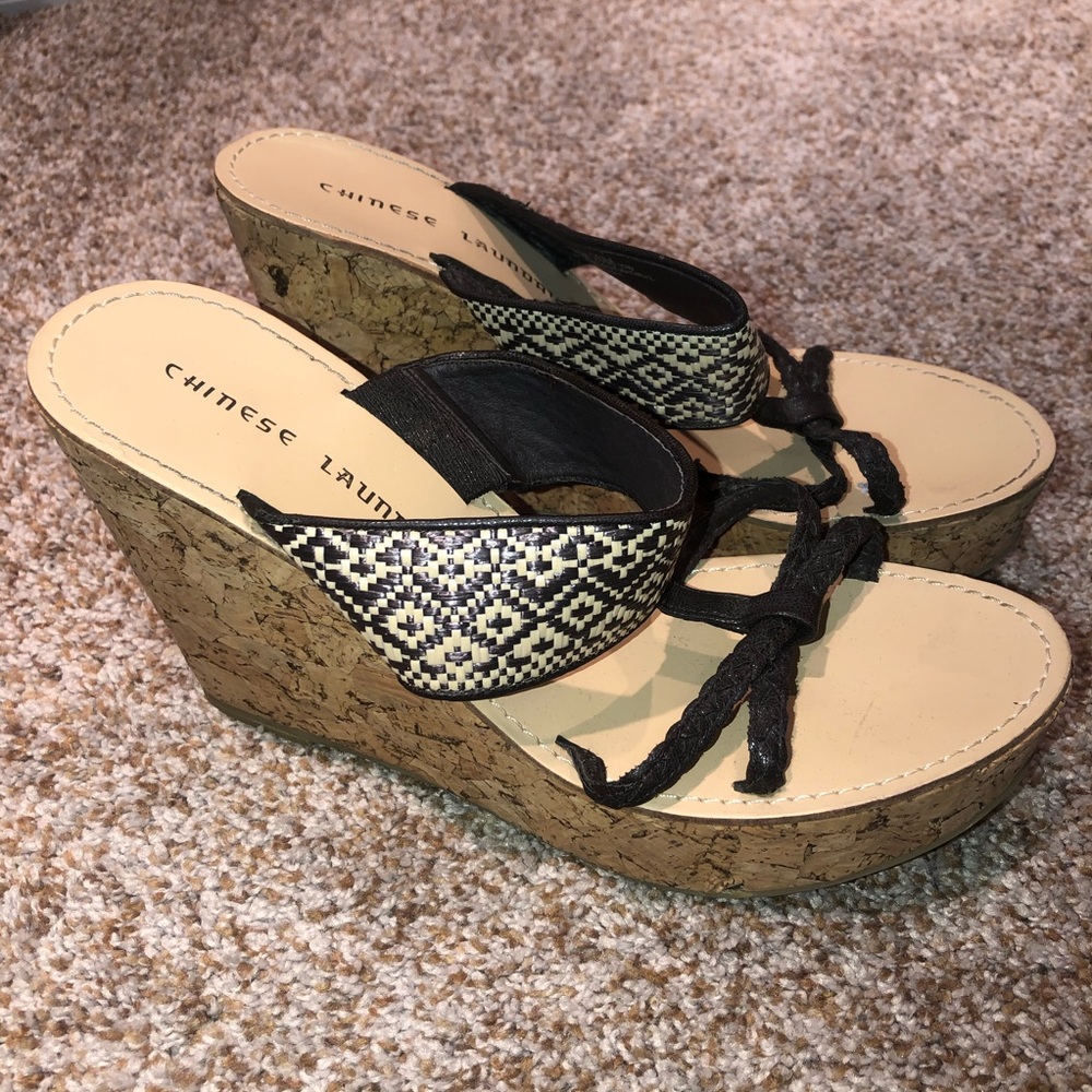 Chinese Laundry Wedges